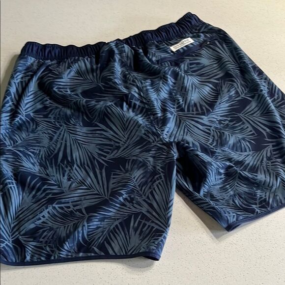 Fair Harbor Navy Swim Hybrid Shorts Mens XL - Picture 3 of 8